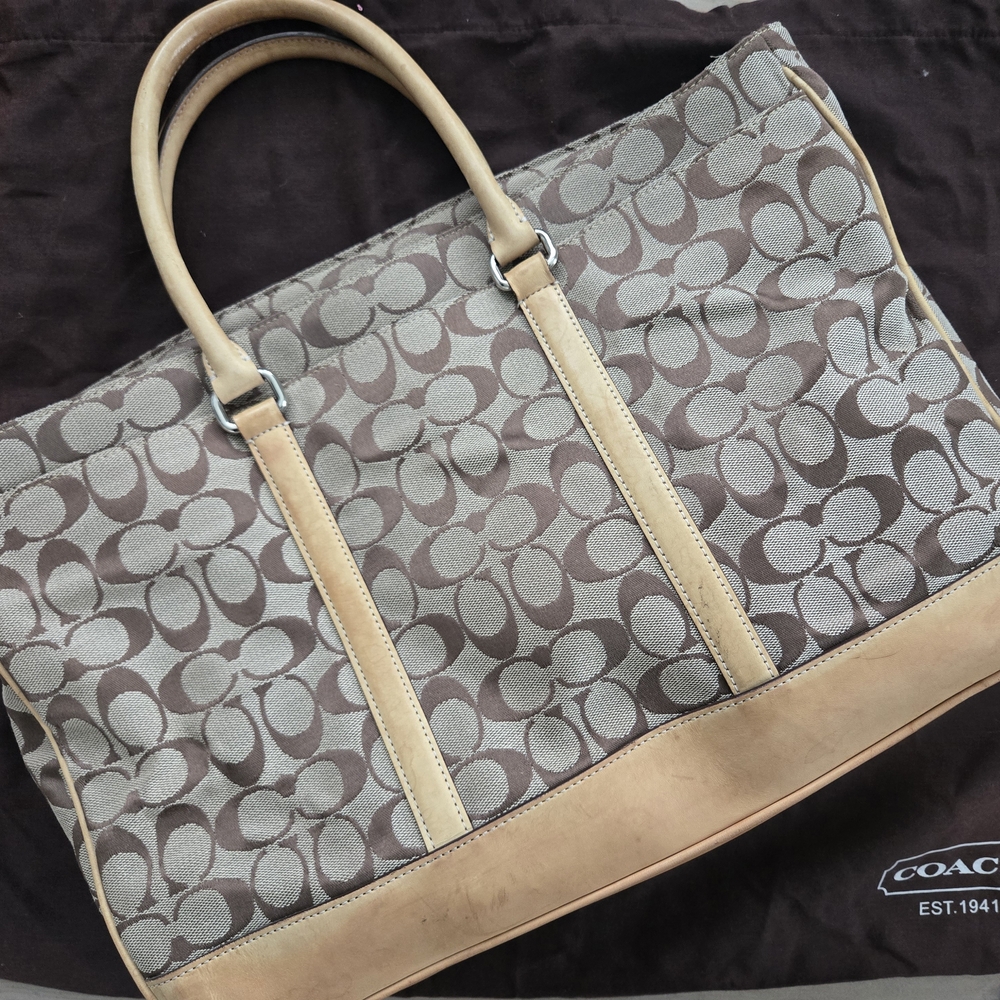 Coach Signature Tote Bag